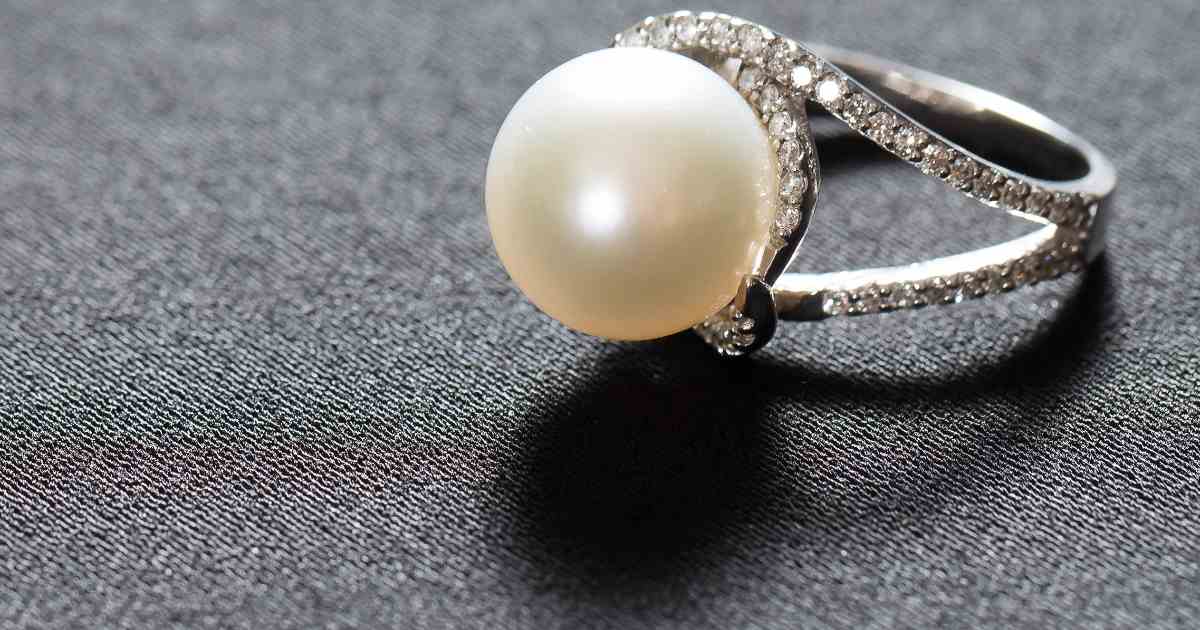 Pearl Ring