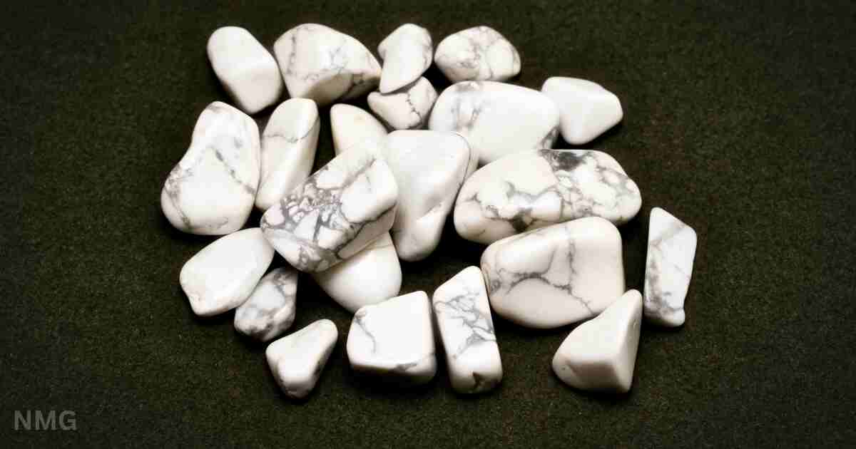 Howlite Stone – 9 Outstanding Benefits